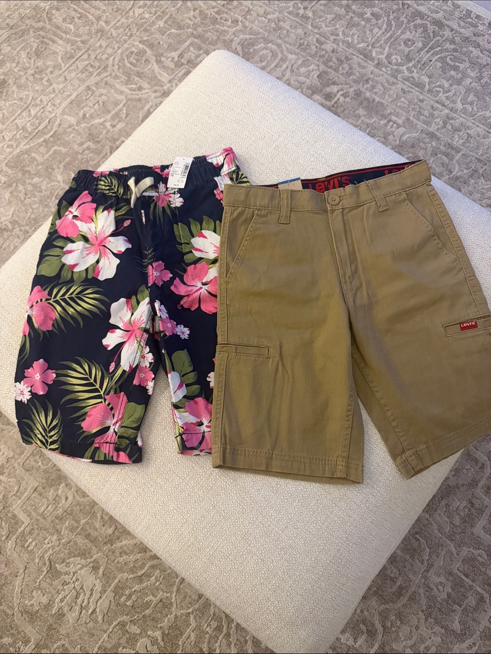 2 Shorts Levi's Boys Khaki Cargo Short/Children’s Place Navy Hawaiian Short NWT